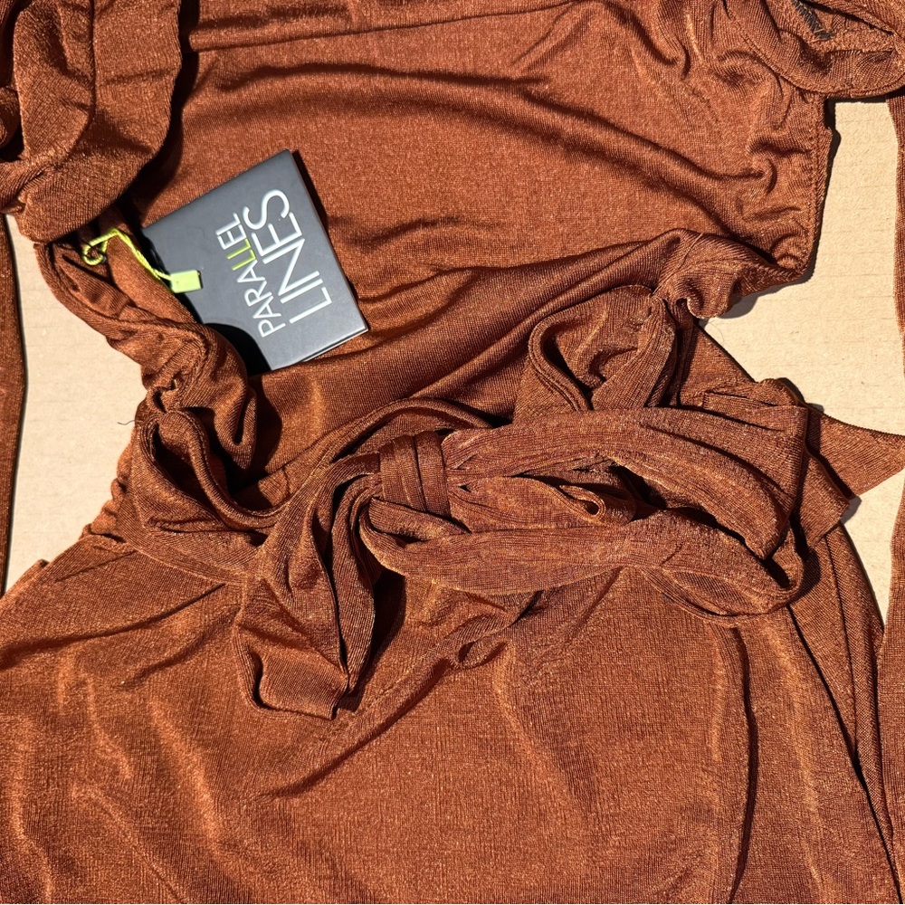 Parallel Lines Backless Mini Dress - Picture 5 of 7